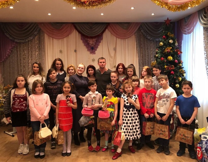 10 января 2018 Роман Курцын привез праздник в детский дом в Орехово - Зуево.